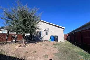 2049 Meadow Pipit, New Braunfels, TX 78130 - Photo 17