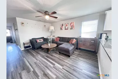 2049 Meadow Pipit, New Braunfels, TX 78130 - Photo 9