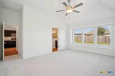 3721 Pin Oak Hills, Seguin, TX 78155 - Photo 11