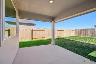 3721 Pin Oak Hls, Seguin, TX 78155 - Photo 15