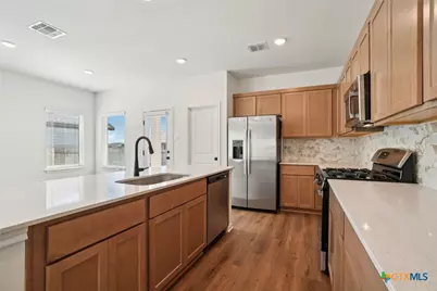 3732 Canby Oak Bluff, Seguin, TX 78155 - Photo 11