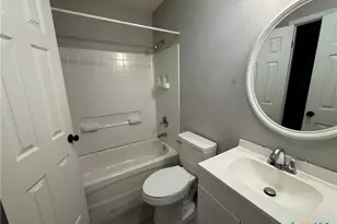 703 E Ave J, Lampasas, TX 76550 - Photo 17