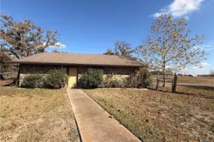 996 Carefree Dr, Victoria, TX 77905 - Photo 13