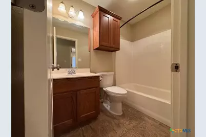 318 Silverado Trail, Victoria, TX 77901 - Photo 11