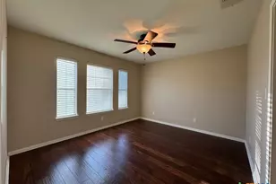 318 Silverado Trail, Victoria, TX 77901 - Photo 3