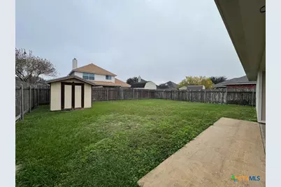 318 Silverado Trail, Victoria, TX 77901 - Photo 13