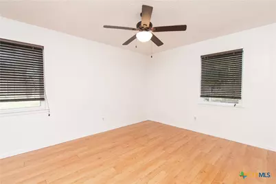 1201 Hughes Avenue, Copperas Cove, TX 76522 - Photo 11