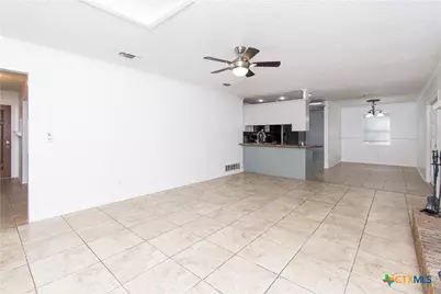 1201 Hughes Avenue, Copperas Cove, TX 76522 - Photo 7