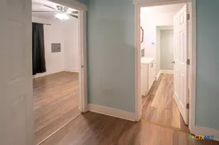 1006 W North St, Victoria, TX 77901 - Photo 7