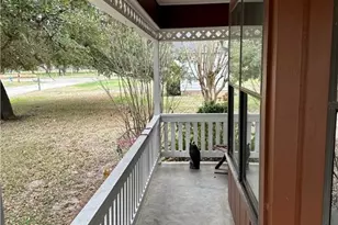 310 Vollentine St, Yoakum, TX 77995 - Photo 3