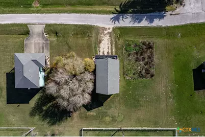 654 Calumet Drive, Palacios, TX 77465 - Photo 11