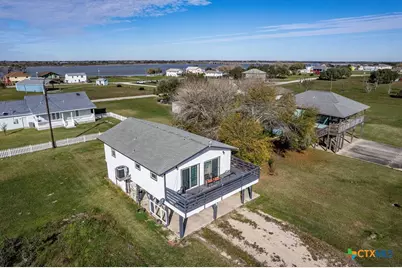 654 Calumet Drive, Palacios, TX 77465 - Photo 13