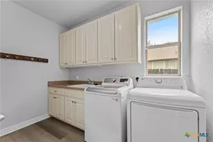 2213 Small Town Dr, New Braunfels, TX 78130 - Photo 25