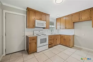 810 Crockett Dr, Killeen, TX 76541 - Photo 3