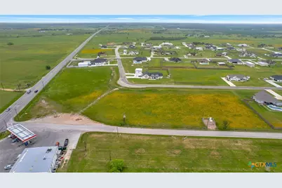 104 Monte Vista Street, Victoria, TX 77905 - Photo 9