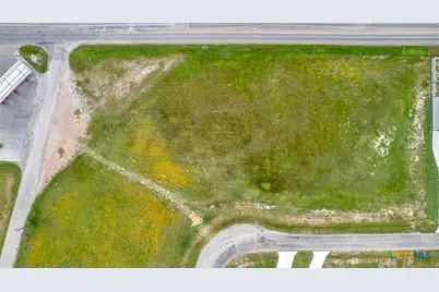 104 Monte Vista Street, Victoria, TX 77905 - Photo 11