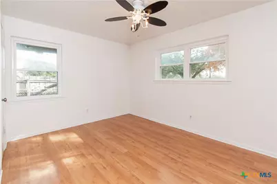 1201 Hughes Avenue, Copperas Cove, TX 76522 - Photo 19