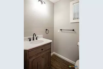 2003 Woodlawn Street #front, Victoria, TX 77901 - Photo 13