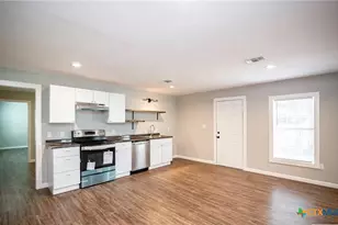 2003 Woodlawn St, Victoria, TX 77901 - Photo 7