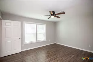 2003 Woodlawn St, Victoria, TX 77901 - Photo 11