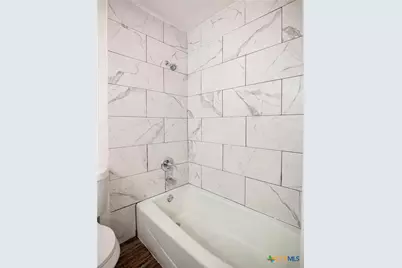 2003 Woodlawn Street #front, Victoria, TX 77901 - Photo 17