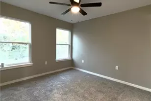 1312 E Anaqua Ave, Victoria, TX 77901 - Photo 9