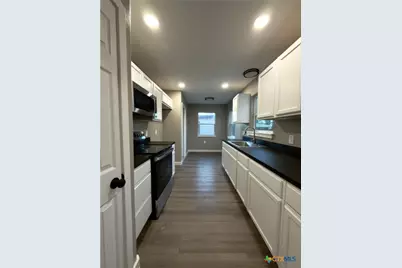 1312 E Anaqua Avenue, Victoria, TX 77901 - Photo 5