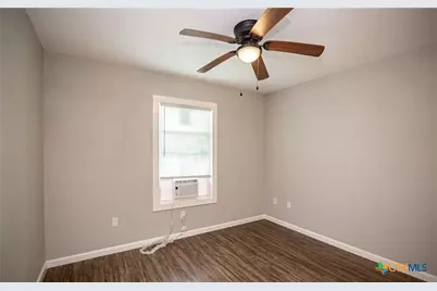 2003 Woodlawn Street #rear, Victoria, TX 77901 - Photo 15