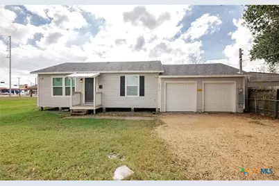 2003 Woodlawn Street #rear, Victoria, TX 77901 - Photo 1