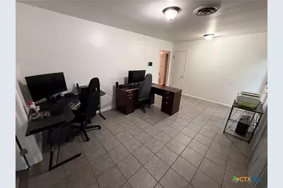 3504 Erwin Avenue, Victoria, TX 77901 - Photo 7