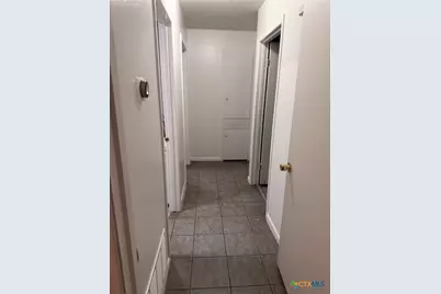 3504 Erwin Avenue, Victoria, TX 77901 - Photo 7