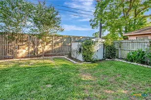 205 Monterrey Dr, Victoria, TX 77904 - Photo 25