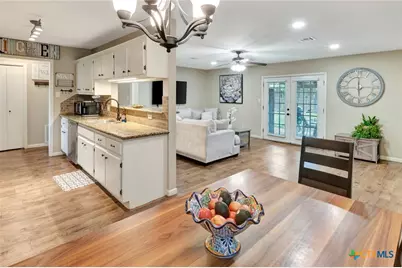 205 Monterrey Drive, Victoria, TX 77904 - Photo 5