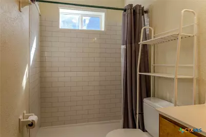 820 N 34th Street, Waco, TX 76710 - Photo 11