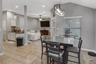 112 Carlsbad Dr, Victoria, TX 77904 - Photo 7