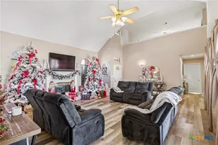 408 Cherrystone Cir, Victoria, TX 77904 - Photo 9