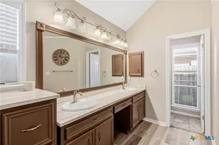 408 Cherrystone Cir, Victoria, TX 77904 - Photo 21