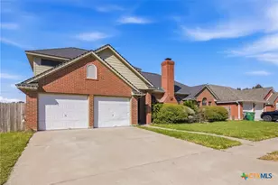 408 Cherrystone Cir, Victoria, TX 77904 - Photo 3