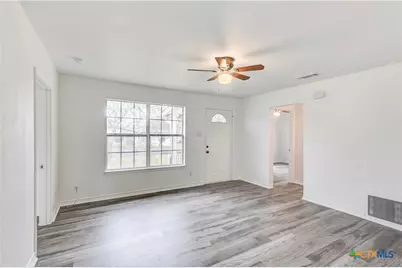 1102 S 3rd Street, Copperas Cove, TX 76522 - Photo 5