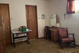 215 Price St, Yoakum, TX 77995 - Photo 15