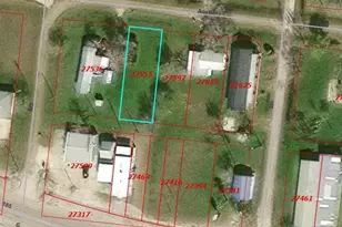 507 W Austin Ave, Seadrift, TX 77983 - Photo 1