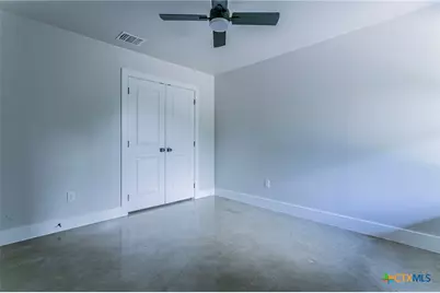 395 W Avenue J, Belton, TX 76513 - Photo 21