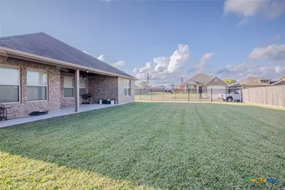 102 Luke Court, Victoria, TX 77904 - Photo 31