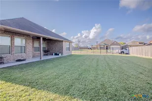 102 Luke Ct, Victoria, TX 77904 - Photo 31