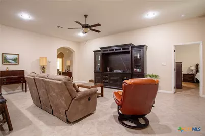 102 Luke Court, Victoria, TX 77904 - Photo 9