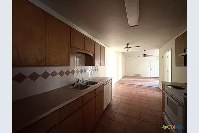 1002 W Avenue B #B, Copperas Cove, TX 76522 - Photo 3