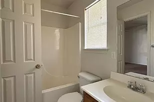 1002 W Avenue B, Copperas Cove, TX 76522 - Photo 9