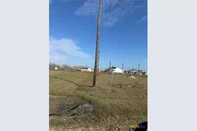 424 Clam Drive, Palacios, TX 77465 - Photo 3