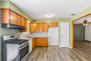 4606 Evergreen St, Victoria, TX 77904 - Photo 11