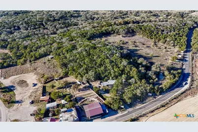 3075 River Road, New Braunfels, TX 78132 - Photo 13